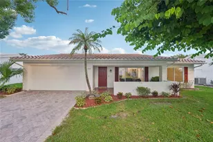 9218 39th Ln N, Pinellas Park, FL 33782 - Photo 1