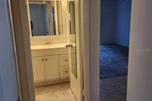 9033 Mission Oaks Blvd, Seminole, FL 33776 - Photo 6