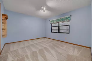 1640 Country Ln, Dunedin, FL 34698 - Photo 24