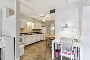 250 Rosery Rd NW, Largo, FL 33770 - Photo 16