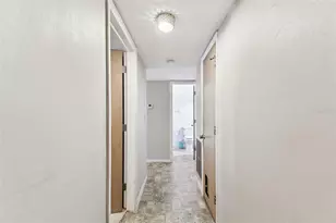 250 Rosery Rd NW, Largo, FL 33770 - Photo 36