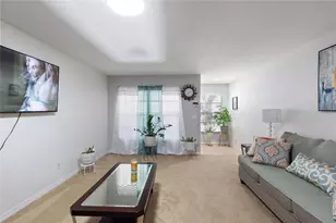 10901 Brickside Ct, Riverview, FL 33579 - Photo 6