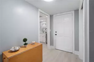 131 Bluff View Dr, Belleair Bluffs, FL 33770 - Photo 4