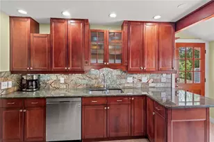 6515 Dimarco Rd, Tampa, FL 33634 - Photo 8