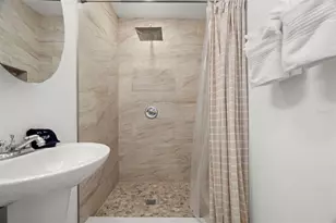 910 Palmetto Dr, Safety Harbor, FL 34695 - Photo 16