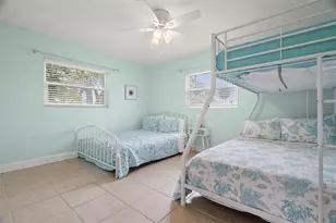 910 Palmetto Dr, Safety Harbor, FL 34695 - Photo 24