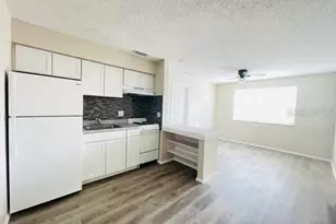 9013 Westchester Cir, Tampa, FL 33604 - Photo 2