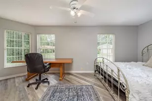 813 Crestridge Dr, Tarpon Springs, FL 34688 - Photo 24