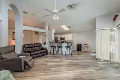 813 Crestridge Drive, Tarpon Springs, FL 34688 - Photo 10