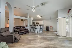 813 Crestridge Dr, Tarpon Springs, FL 34688 - Photo 10