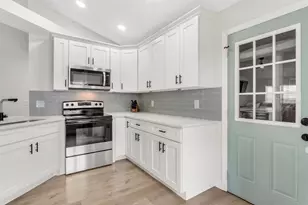 12809 Millridge Forest St, Tampa, FL 33624 - Photo 14