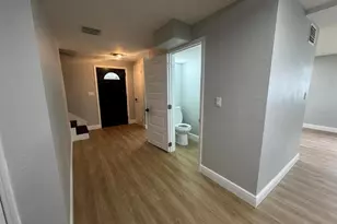 10118 Alambra Ave, Tampa, FL 33619 - Photo 46