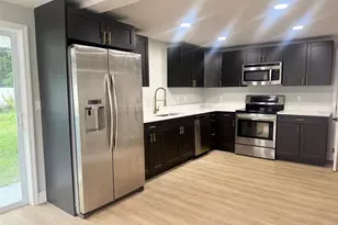 10118 Alambra Ave, Tampa, FL 33619 - Photo 2