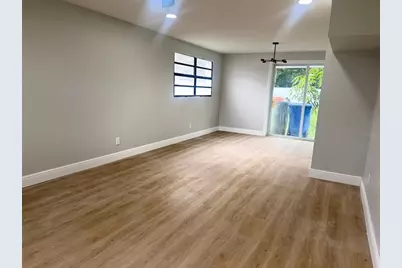 10118 Alambra Avenue, Tampa, FL 33619 - Photo 24