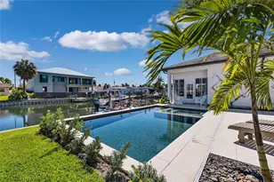 4091 13th Way NE, Saint Petersburg, FL 33703 - Photo 4