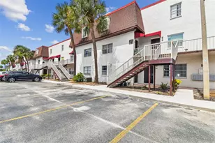 9115 Tudor Dr, Tampa, FL 33615 - Photo 86