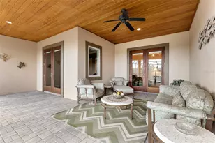 211 Rue Des Chateaux, Tarpon Springs, FL 34688 - Photo 58