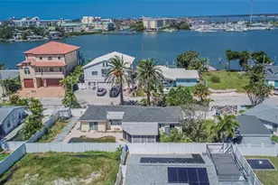 363 145th Ave E, Madeira Beach, FL 33708 - Photo 18