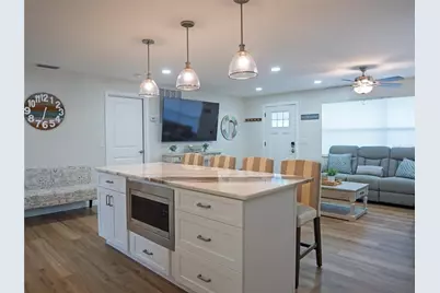 13702 Martinique Drive, Seminole, FL 33776 - Photo 12