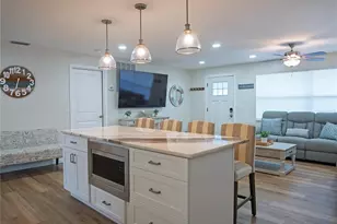 13702 Martinique Dr, Seminole, FL 33776 - Photo 12