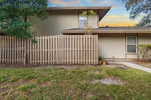 903 Buck Ct, Brandon, FL 33511 - Photo 22