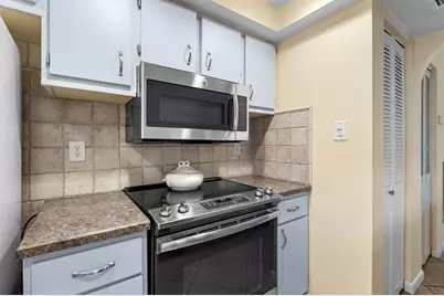 903 Buck Court, Brandon, FL 33511 - Photo 8