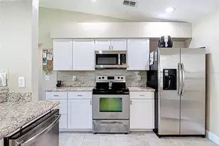 11205 Corey Pavin Ln, San Antonio, FL 33576 - Photo 36