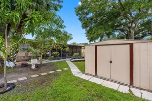 1715 W St John St, Tampa, FL 33607 - Photo 16
