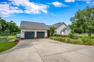 10101 Bryant Rd, Lithia, FL 33547 - Photo 12