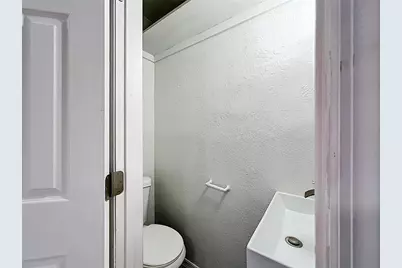 11705 3rd Street E #3, Treasure Island, FL 33706 - Photo 18