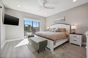 12404 Capri Cir N, Treasure Island, FL 33706 - Photo 16