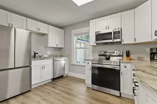 216 29th St S, Saint Petersburg, FL 33712 - Photo 14
