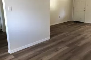 5706 E 30th Ave, Tampa, FL 33619 - Photo 14