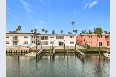 11705 3rd Street E #4, Treasure Island, FL 33706 - Photo 2