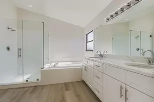 8601 Flowing Brook Ct, Tampa, FL 33635 - Photo 20