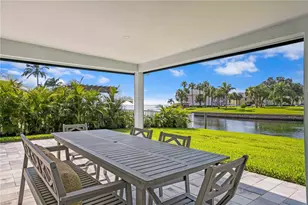 540 Dolphin Ave SE, Saint Petersburg, FL 33705 - Photo 8