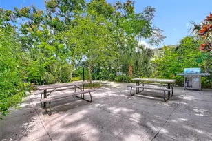 4051 58th St N, Saint Petersburg, FL 33709 - Photo 10