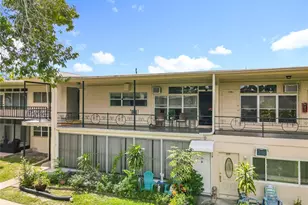 4051 58th St N, Saint Petersburg, FL 33709 - Photo 2