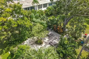 4051 58th St N, Saint Petersburg, FL 33709 - Photo 22