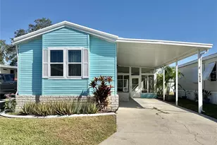 7049 Mt Essex Dr NE, Saint Petersburg, FL 33702 - Photo 2