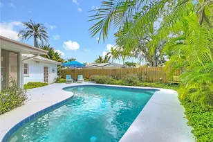 37 Dolphin Dr, Treasure Island, FL 33706 - Photo 32