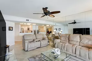 1310 Gulf Blvd, Clearwater Beach, FL 33767 - Photo 10