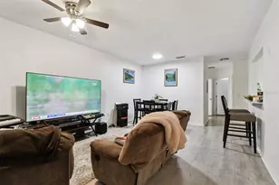 6449 Cypressdale Dr, Riverview, FL 33578 - Photo 10