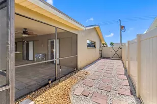 727 Flamingo Dr, Apollo Beach, FL 33572 - Photo 48