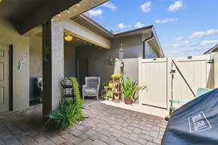 28465 Tranquil Lake Cir, Wesley Chapel, FL 33543 - Photo 44