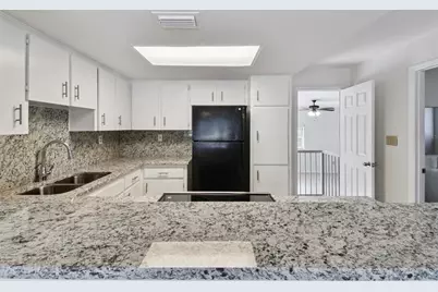 4117 E Sewaha Street, Tampa, FL 33617 - Photo 10