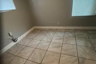 2102 14th St S, Saint Petersburg, FL 33705 - Photo 8