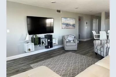 1270 Gulf Boulevard #401, Clearwater, FL 33767 - Photo 8