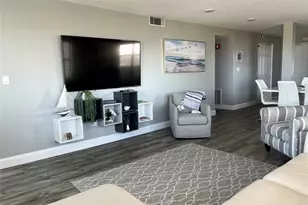 1270 Gulf Blvd, Clearwater, FL 33767 - Photo 8