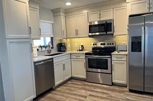 1270 Gulf Blvd, Clearwater, FL 33767 - Photo 10